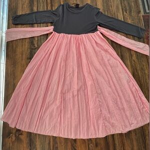 H& M Pink and Gray Kids Dress w/ tie and adjustable hemline